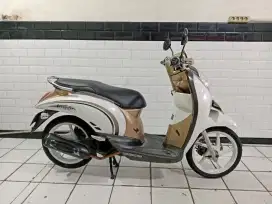 Scoopy karbu tahun 2013 lengkap bagus