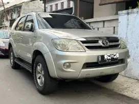 Toyota fortuner G 2.7 luxury 2006 pribadi g lux 2007