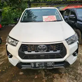 Hi Lux D.Cabin G 4x4 diesel 2022 wrn putih