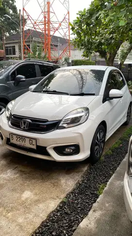 Honda Brio RS 2017 Putih Low KM Record Honda