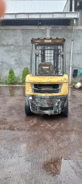 Forklift Caterpillar 3.5T 2013