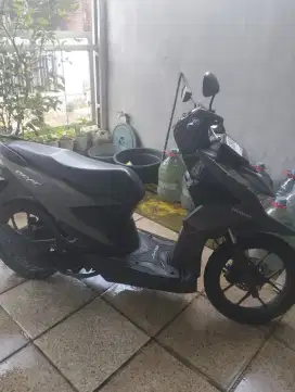 Di jual motor Honda beat di jamin mulus