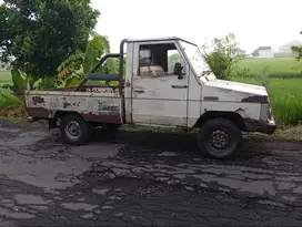 Toyota kijang Pick up KF 20 th 1984 (kijang kotak)
