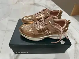 Sepatu everbest jurry