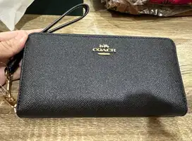 Dompet coach hitam