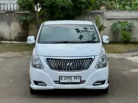 Hyundai H1 XG 2.4 AT 2018