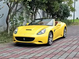 ODO 13RB ASLI FERRARI CALIFORNIA 4.3 V8 DUAL CLUTCH LIKE NEW 2012