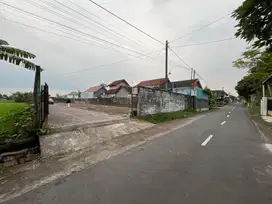 PROSPEK KOST UGM TEPI ASPAL: Area Kaliurang km 8 Jogja