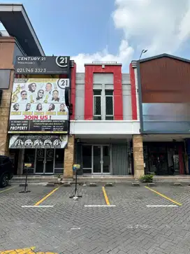 Disewakan Ruko Siap Pakai dekat pusat perbelanjaan di Bintaro 16629Ad