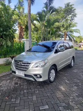 Kijang Grand innova G 2014 2.0 Bensin matic matic silver