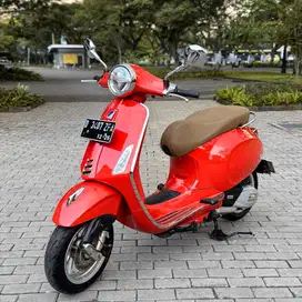 Vespa Primavera iGet ABS Low KM 3.000 Tahun 2021 Like New Sprint
