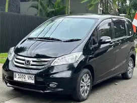 HONDA FREED E PSD AT 2014 SIAP PAKAI