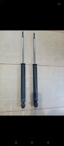 Shockbreaker belakang Ayla / Agya