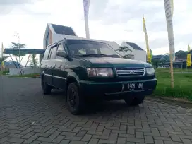 Toyota Kijang kapsul