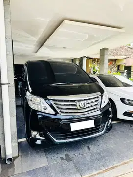 Toyota Alphard 2013