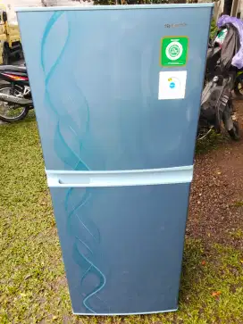 Kulkas Sharp 2 pintu dingin beku normal