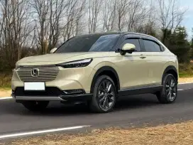 Honda HRV SE Two tone At Th.2024