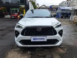 D Toyota Yaris Cross 1.5 S GR HV TSS Two Tone Hybrid-AT 2023 HKS