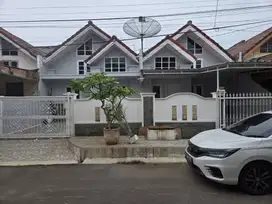 JUAL RUMAH TAMAN HARAPAN BARU BEKASI NAN KECE (C0530)