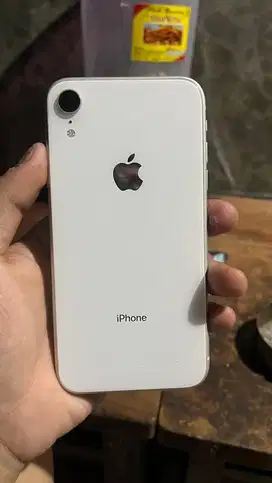 Iphone Xr warna putih