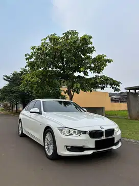 BMW 320i LUXURY 2014 BERKUALITASS