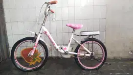 sepeda wim cycle strawberry roda 2, msh orisinil, minus ban gembes