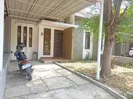 Dijual rumah siap huni di komplek grand sharon