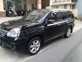 Nissan X-Trail 2010 Bensin