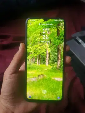 Di jual hp samsung a70