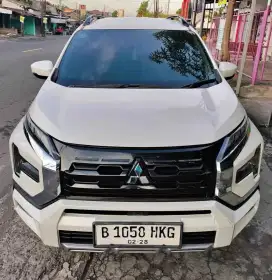 New Xpander Cross 2023 Metic CVT premium package