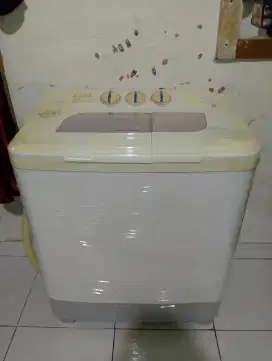 Mesin cuci merek Arisa kap 8kg
