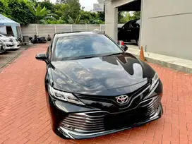 Toyota Camry 2.5 V 2019 AT attitude black