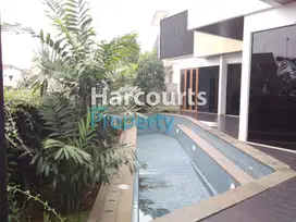 DIJUAL - Rumah Asri di area Kuningan, Jakarta