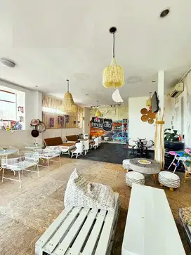 Dijual Bengkel&Cafe Aktif income di by Pas Kota Karawang