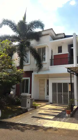 Di SEWA kan - Rumah di Pd Hijau Golf
