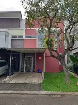 DISEWA RUMAH MURAH DI THE ICON, CLUSTER COSMO, BSD CITY, TANGERANG
