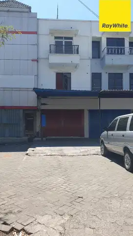 Disewakan Ruko 3 lantai di Nol Jalan Raya Wiyung Surabaya