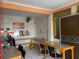 Ruko Warteg Strategis Pertigaan Jalan Raya Besar Ramai Siap Jualan