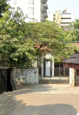 Dijual Rumah Lama hitung tanah di Jl  Surabaya Mentehg Jakarta pusat