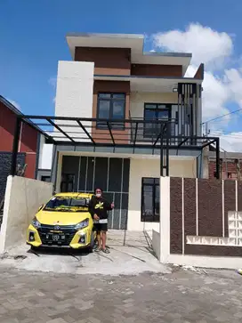 RUMAH MURAH 2 LANTAI ANGSURAN MULAI 1 JUTAAN