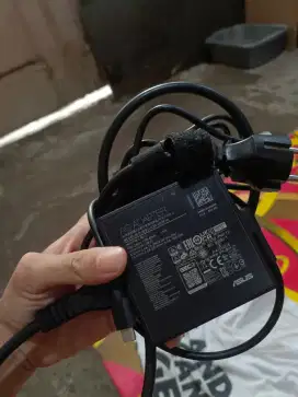 Adaptor charger asus 100w