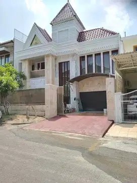 Dijual rumah villa bukit indah pakuwon indah