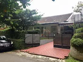 Rumah Asri Bukit Dago Selatan