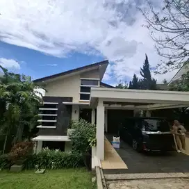 Rumah Asri Nyaman Lingkungan Tenang di Resor Dago Pakar, Bandung.