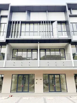 Ruko Greenwich Business Park BSD hadap Jalan Boulevard