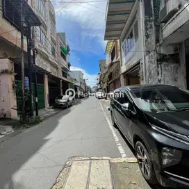 DIJUAL RUKO JALAN BAWEAN - DAERAH KOTA MEDAN DEKAT MT HARYONO (Willis)