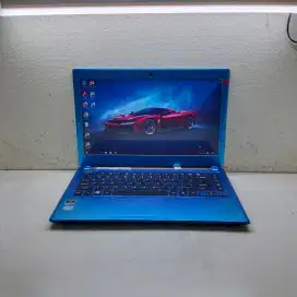 LAPTOP ACER V5 - 471G • core i5 dual vga