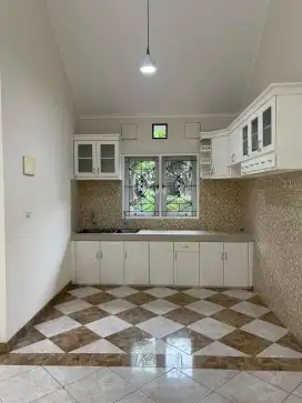 Disewakan Rumah Siap Huni Di Kemang Pratama 2