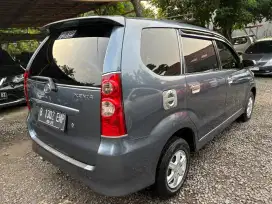 DAIHATSU XENIA 2009