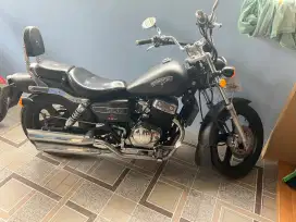 Benelli PE 250 CC Karbu